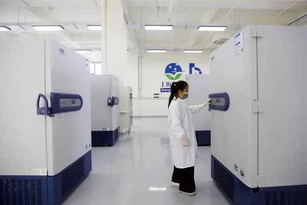 lab equipment movers